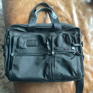 TUMI Alpha Expandable Laptop Messenger Bag.
